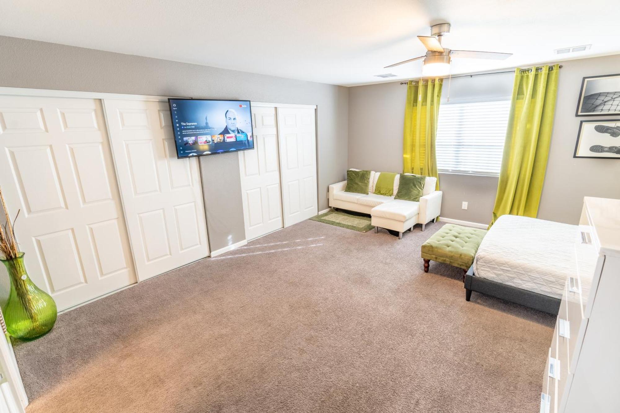 Spacious 2-Bedroom Townhouse With Pool & Private Patio In Central Las Vegas Eksteriør billede